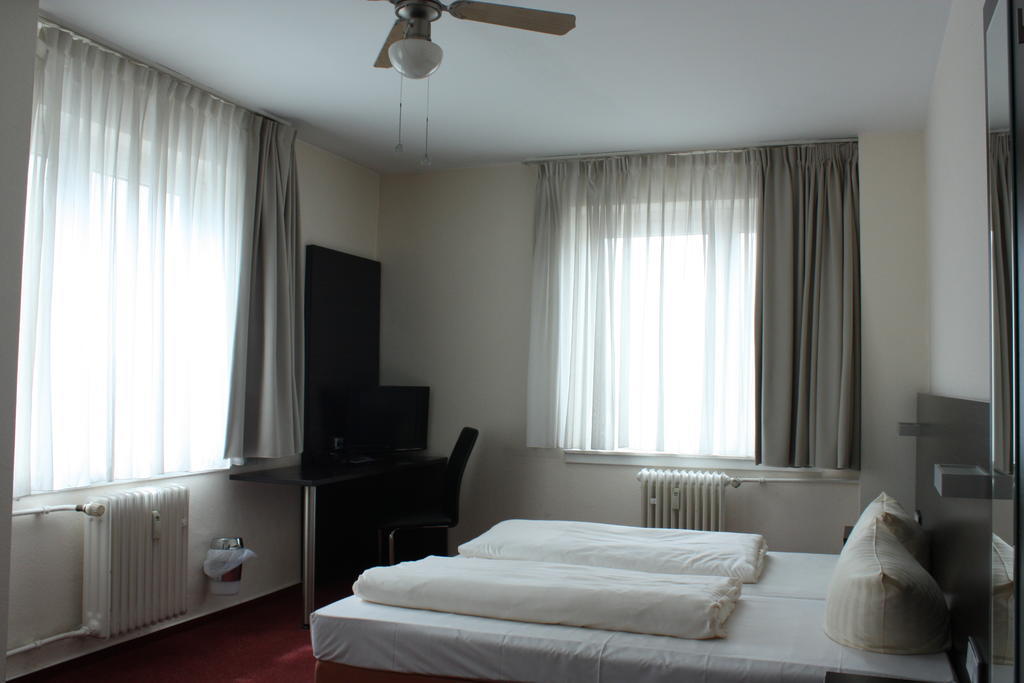 Fair Hotel Frankfurt - An Der Messe Frankfurt am Main Ruang foto