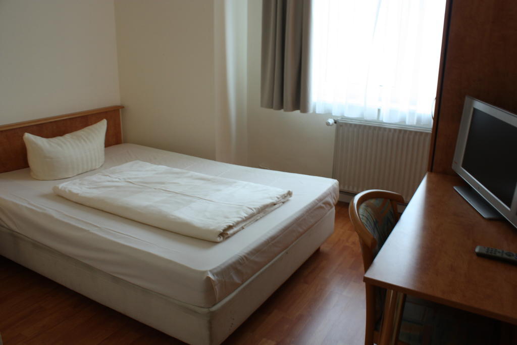 Fair Hotel Frankfurt - An Der Messe Frankfurt am Main Bagian luar foto